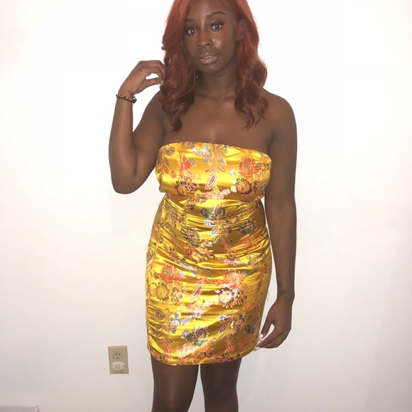 Club dress - Picture 1 of 2